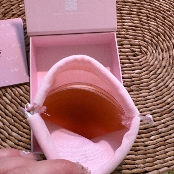 Grippy CAKES Circles by Cakes Body - Size OG (B-DD) - Honey - Picture 4 of 5